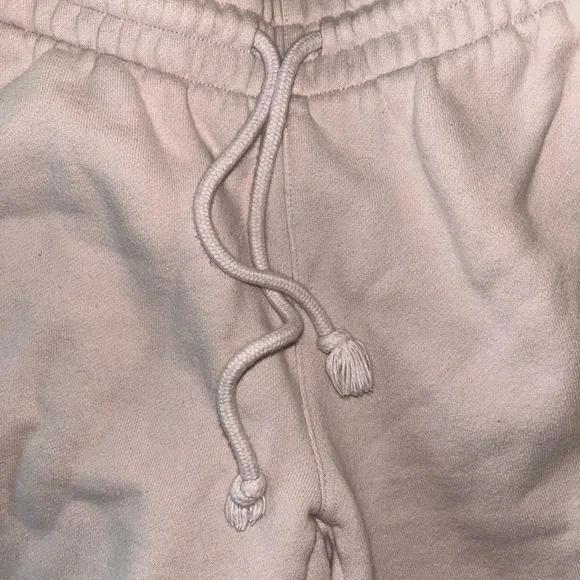 Aritzia Cozy Sweatfleece Boyfriend Short - Picture 3 of 5